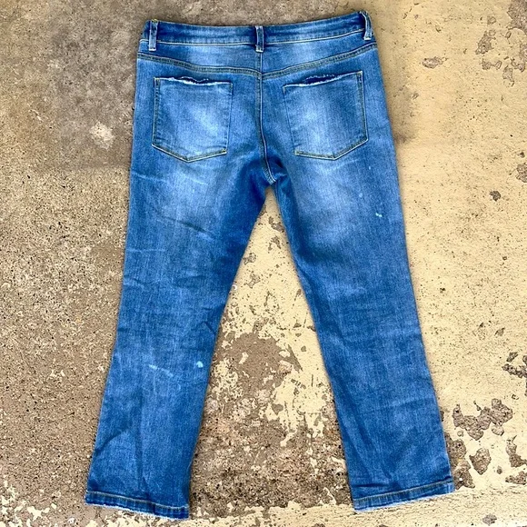 EUC Generra denim distressed capris - Picture 13 of 16